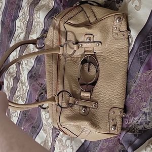 GUESS shouldar bag/purse tan - item 753